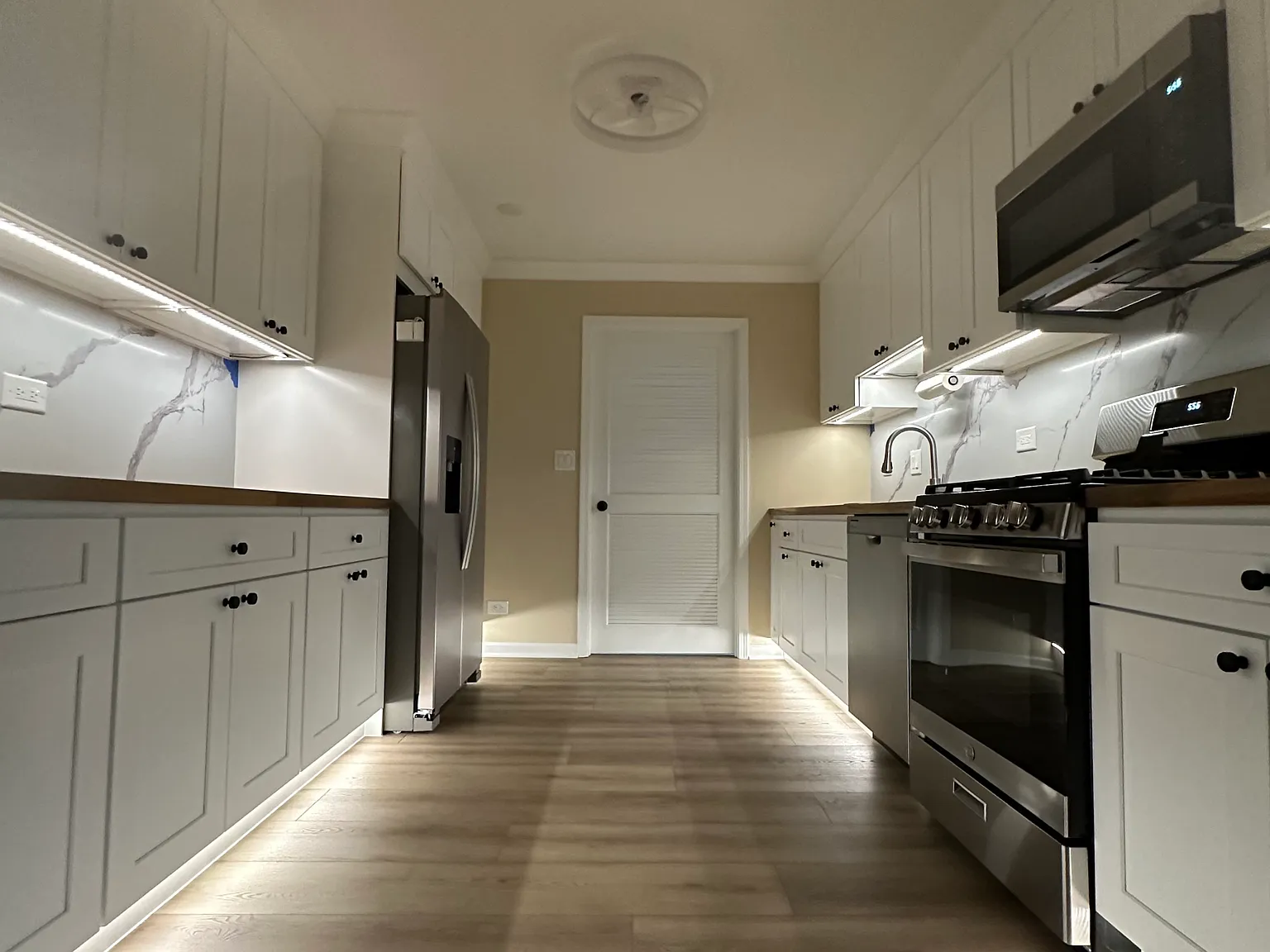 2 bed, 1200 sqft, $2,780 — Photo 3