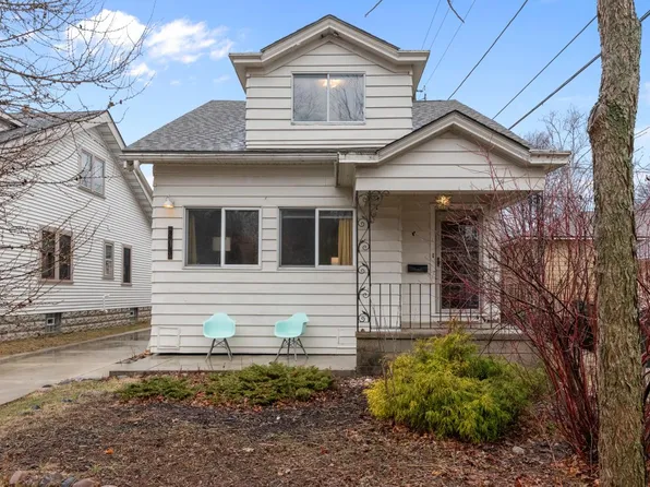 3713 North Murray AVENUE, Shorewood, WI 53211