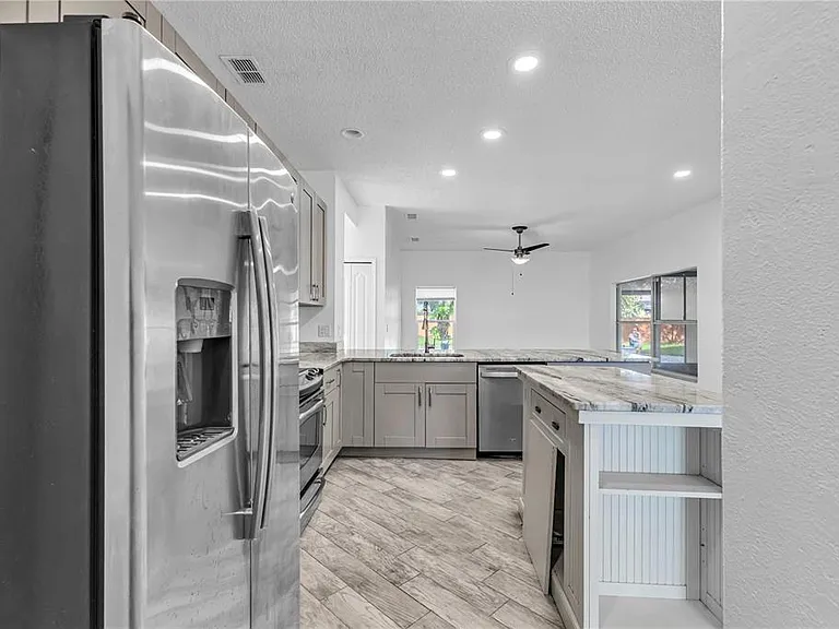 2031 Wintermere Pointe Dr — Photo 13