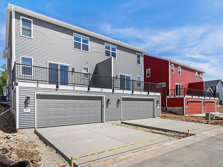 534 Lone Oak Ln — Photo 3