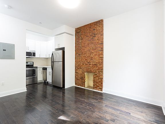 2nd image of 1114 Bushwick Ave #A5