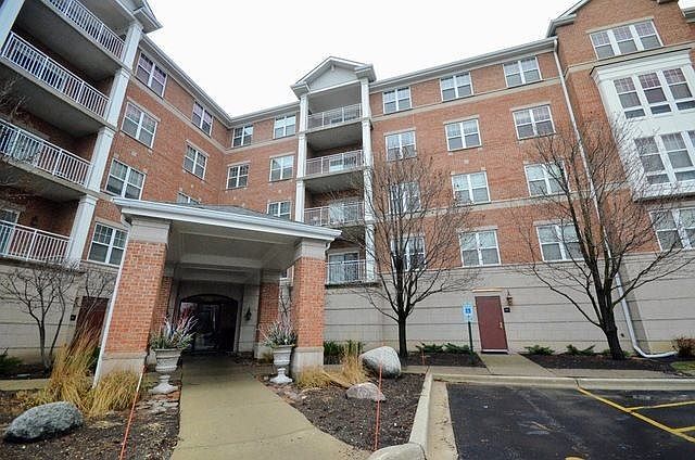 1st image of 101 Pointe Dr Unit 302