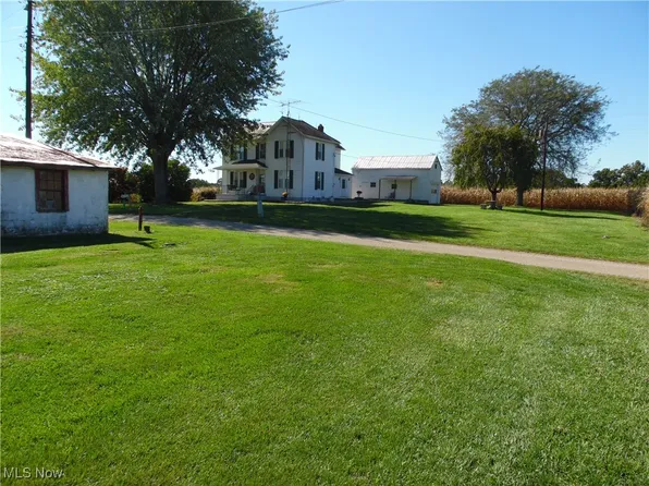 627 Strahler Rd, Waterford, OH 45786