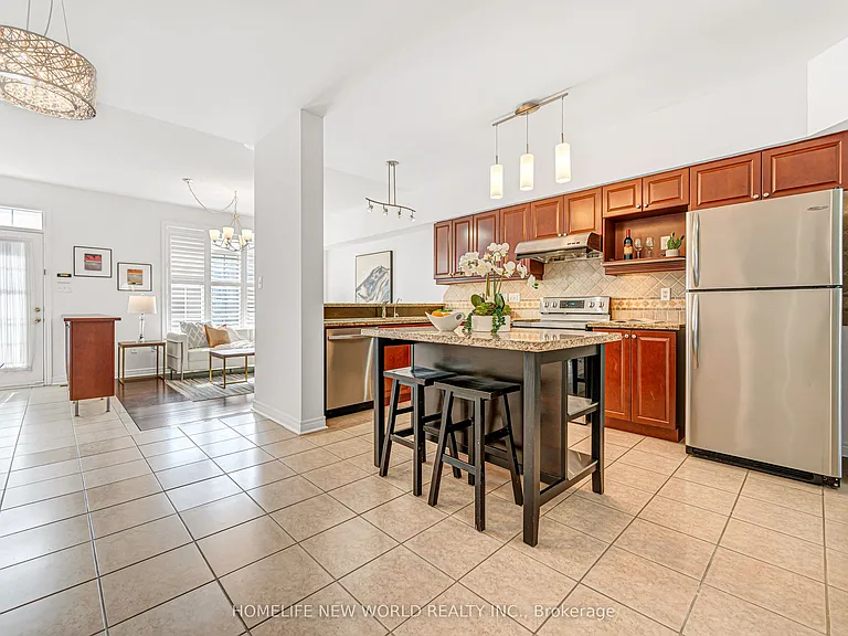 2957 Bur Oak Ave — Photo 4