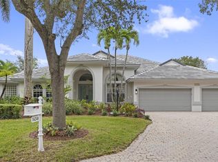 16240 Owasco Cir, Davie, FL 33331