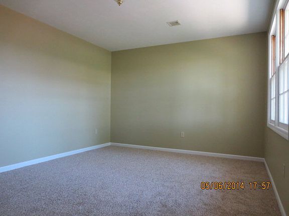 3rd image of 208 Indian Hills Dr