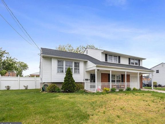 2nd image of 28 Evergreen Ln