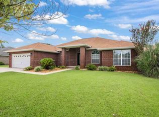 2043 Resort St, Navarre, FL 32566
