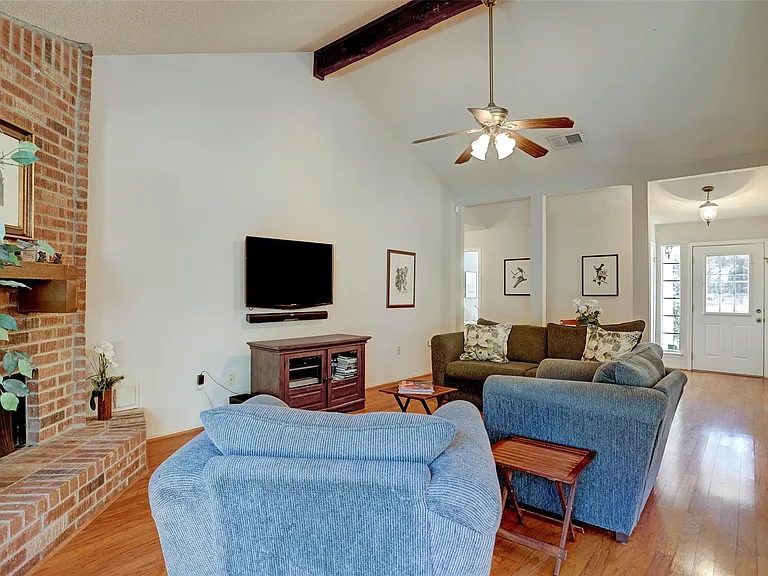 12 Fairmeade Bend Dr — Photo 9