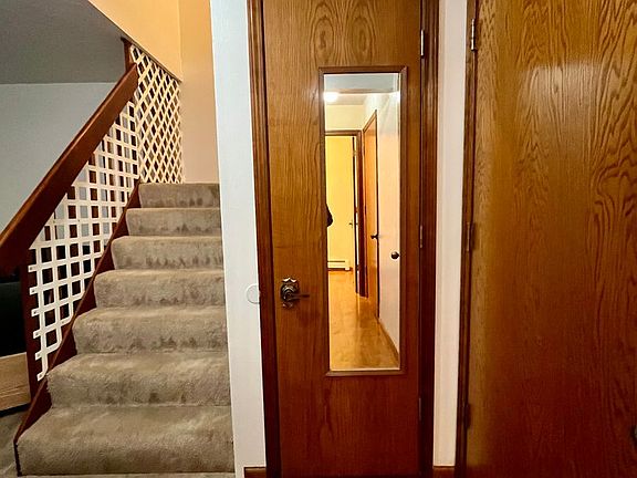 3rd image of 4936 Dartmouth Dr