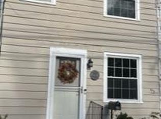70 Bond 1/2 St, Westminster, MD 21157