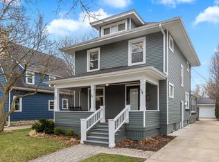 108 McKinley Ave, Geneva, IL 60134