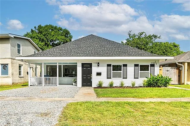 3 bed, 2.0 bath, 1100 sqft, $2,150 — Photo 1