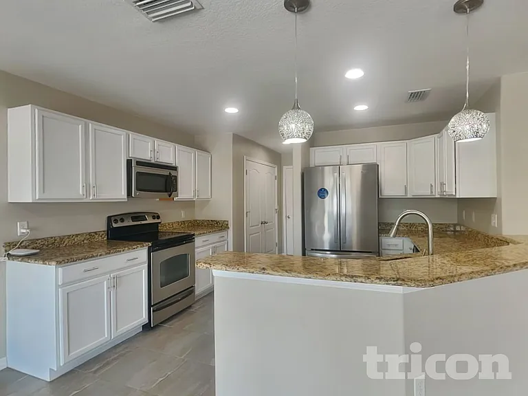7302 Lumber Port Dr — Photo 5
