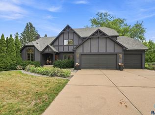 4700 S Blaine Ave, Sioux Falls, SD 57103