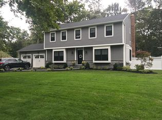 11 Midfield St, Stony Brook, NY 11790