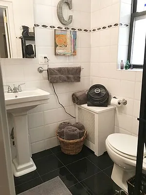 Rented by Rachel Realty | media 7