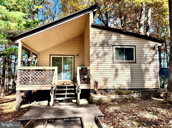72 Whistler Ln, Hedgesville, WV 25427