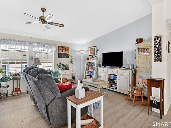 4th image of 7 Eastview Road