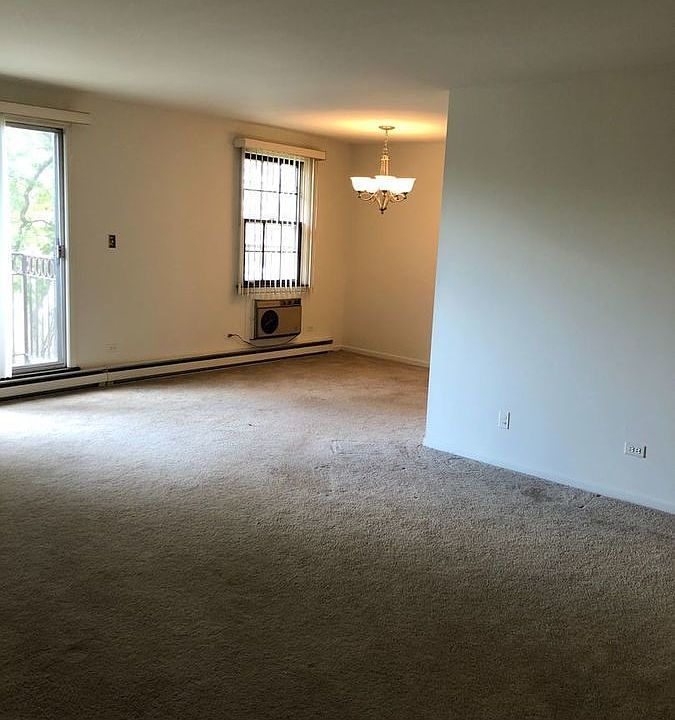 1st image of 9801 S Karlov Ave #305