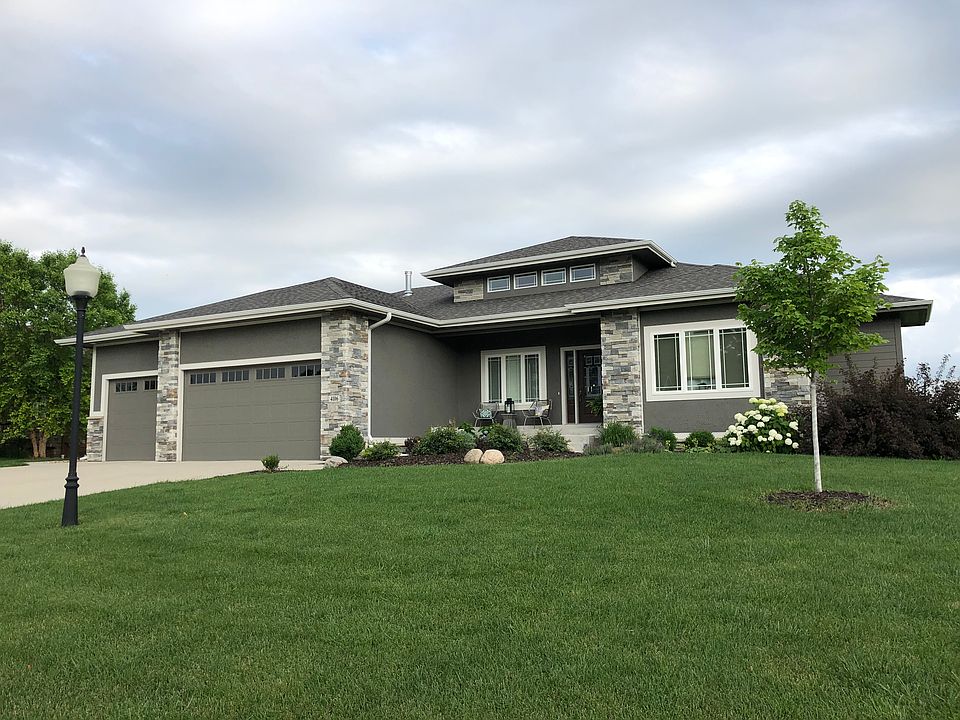 1st image of 4106 NW 95th Pl