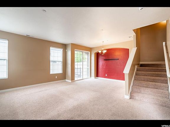 5th image of 1053 W 160 N #102