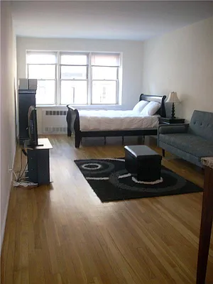 Rented by Apartment Luxe Realty Group, Inc | media 12