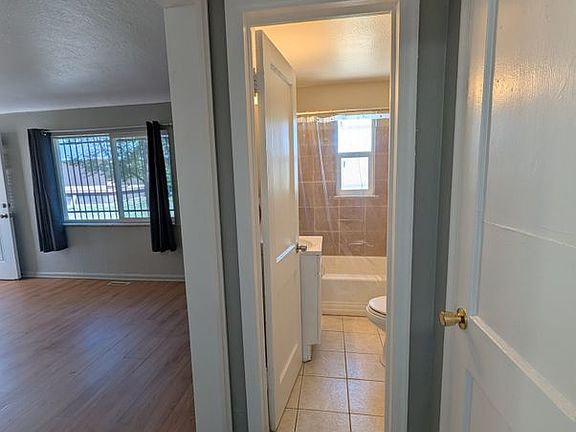 5th image of 1523 Uinta St