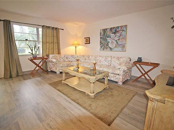 3rd image of 1066 Ventnor P #1066