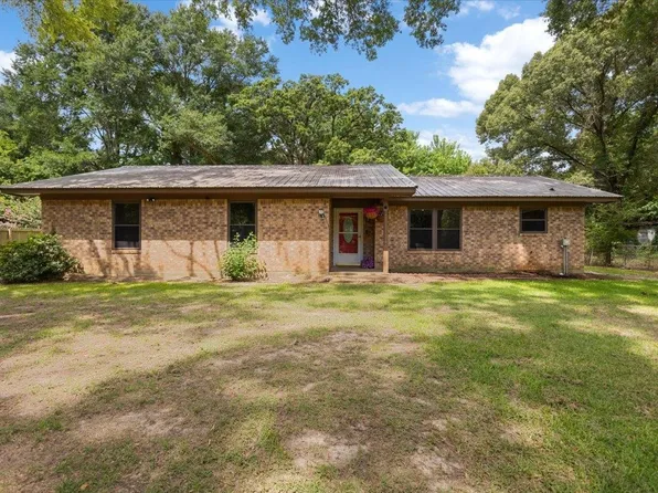 8189 Lakeside Dr, Ore City, TX 75683