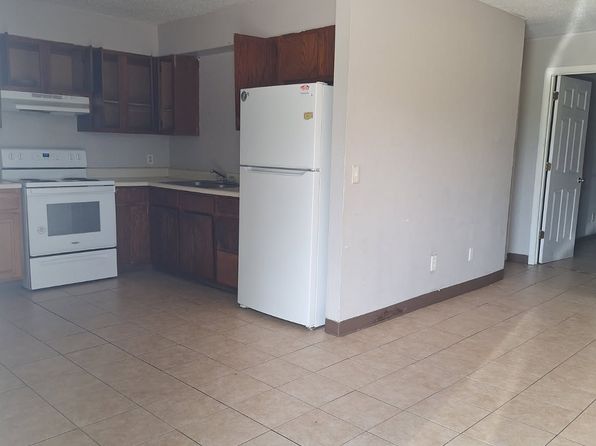 102 & 100 Gregory Dr #10