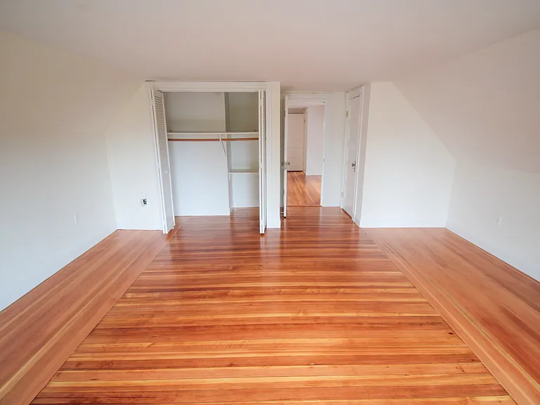 130 Capen St #130 — Photo 9