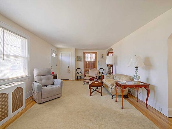 5th image of 157 Parsons Dr