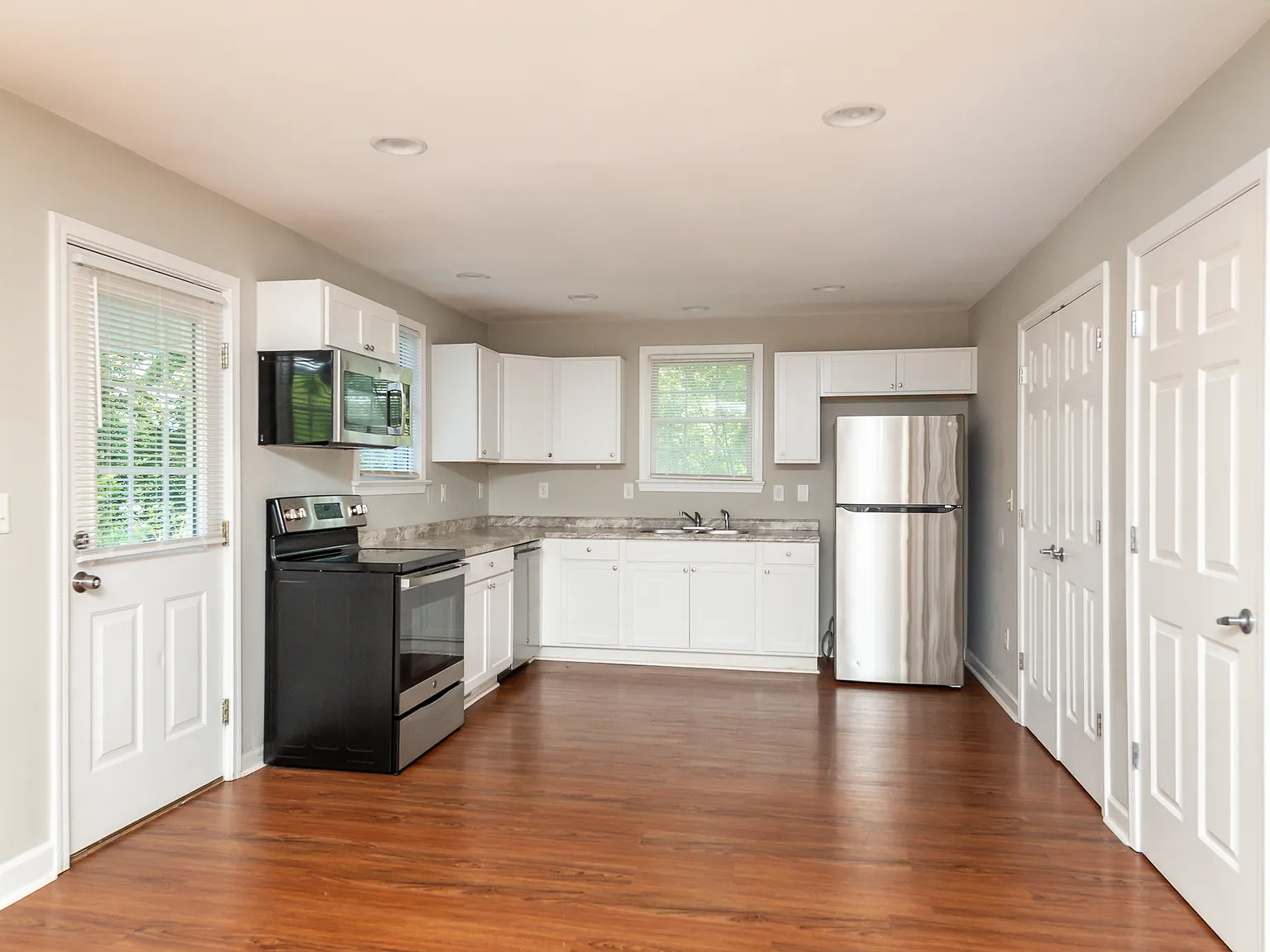 314 Gower Street - 1 — Photo 4