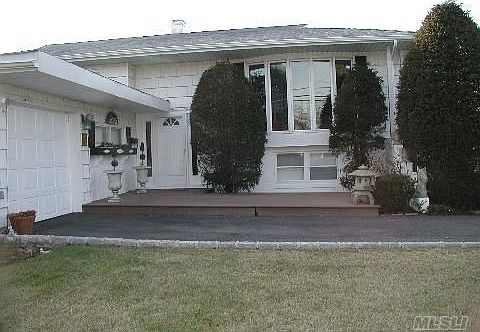 1st image of 127 Elaine Dr