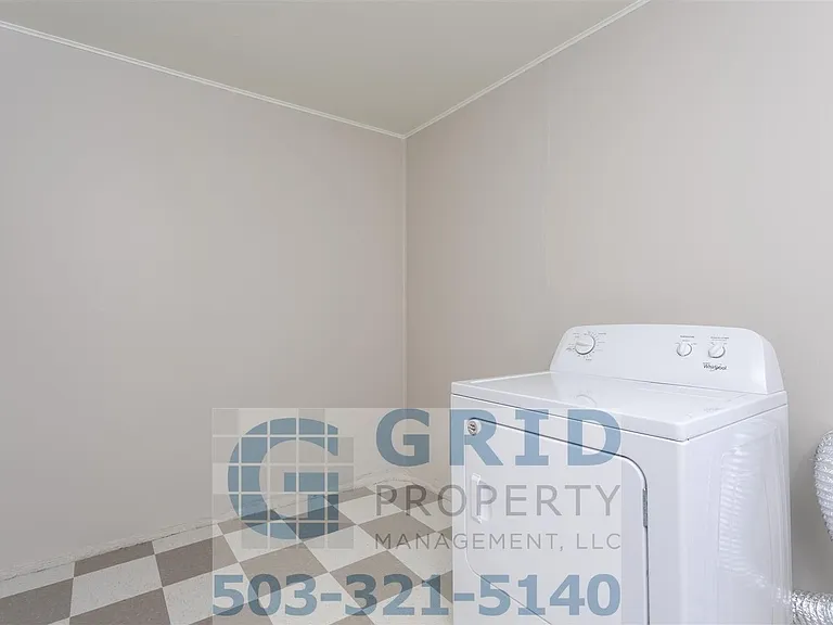 336 NE 128th Ave — Photo 16
