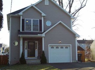 16 Lorraine Rd, Wethersfield, CT 06109