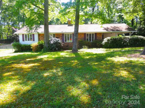 3101 Parkstone Dr, Charlotte, NC 28210