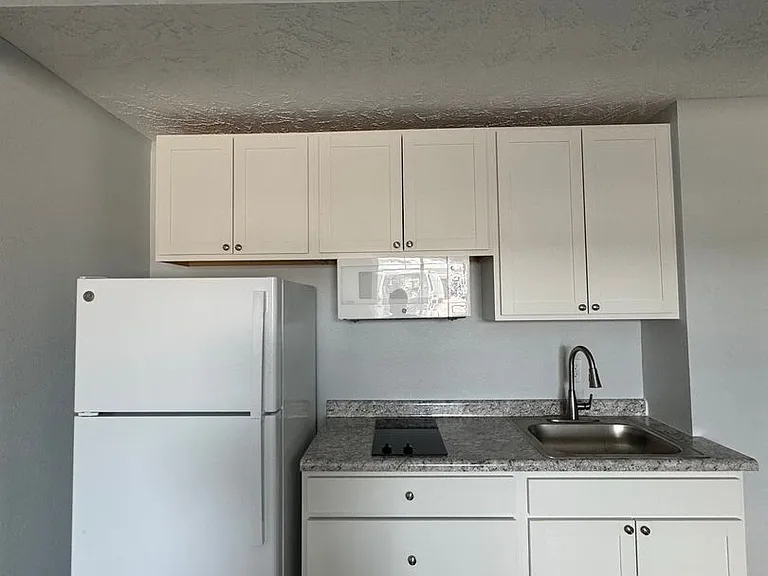 304 E Pancake Blvd — Photo 21