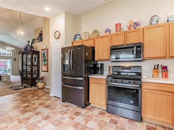 5th image of 2825 Long Leaf Pine St