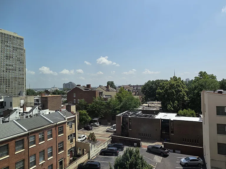 314-22 Walnut St #503 — Photo 15