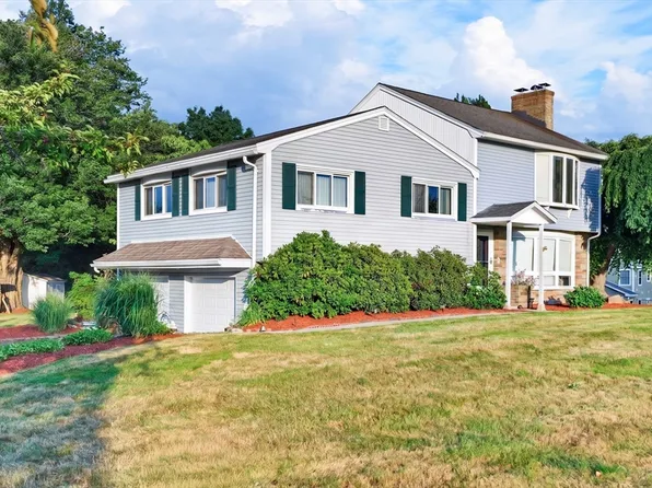 96 Sunrise Ave, Leominster, MA 01453