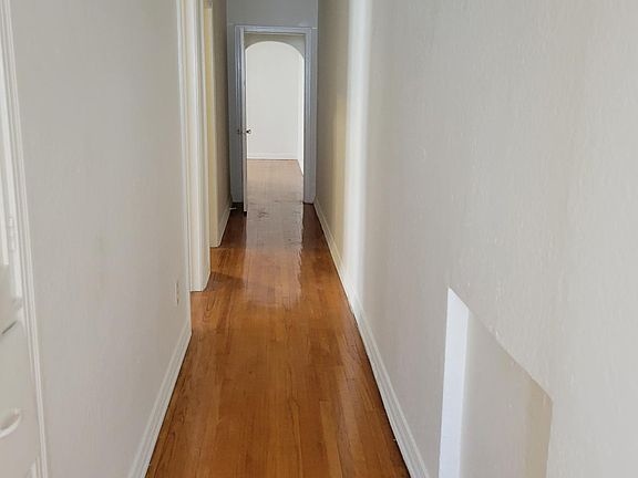 5th image of 327 N Curson Ave #329