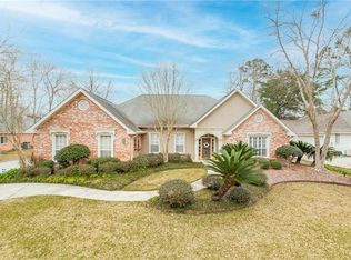 718 Winterberry Dr, Covington, LA 70433