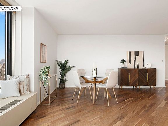 3rd image of 40 E 94th St APT 26G