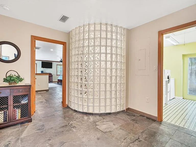 416 Sunset Dr — Photo 26