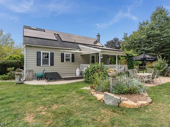 5th image of 98 Church Rd