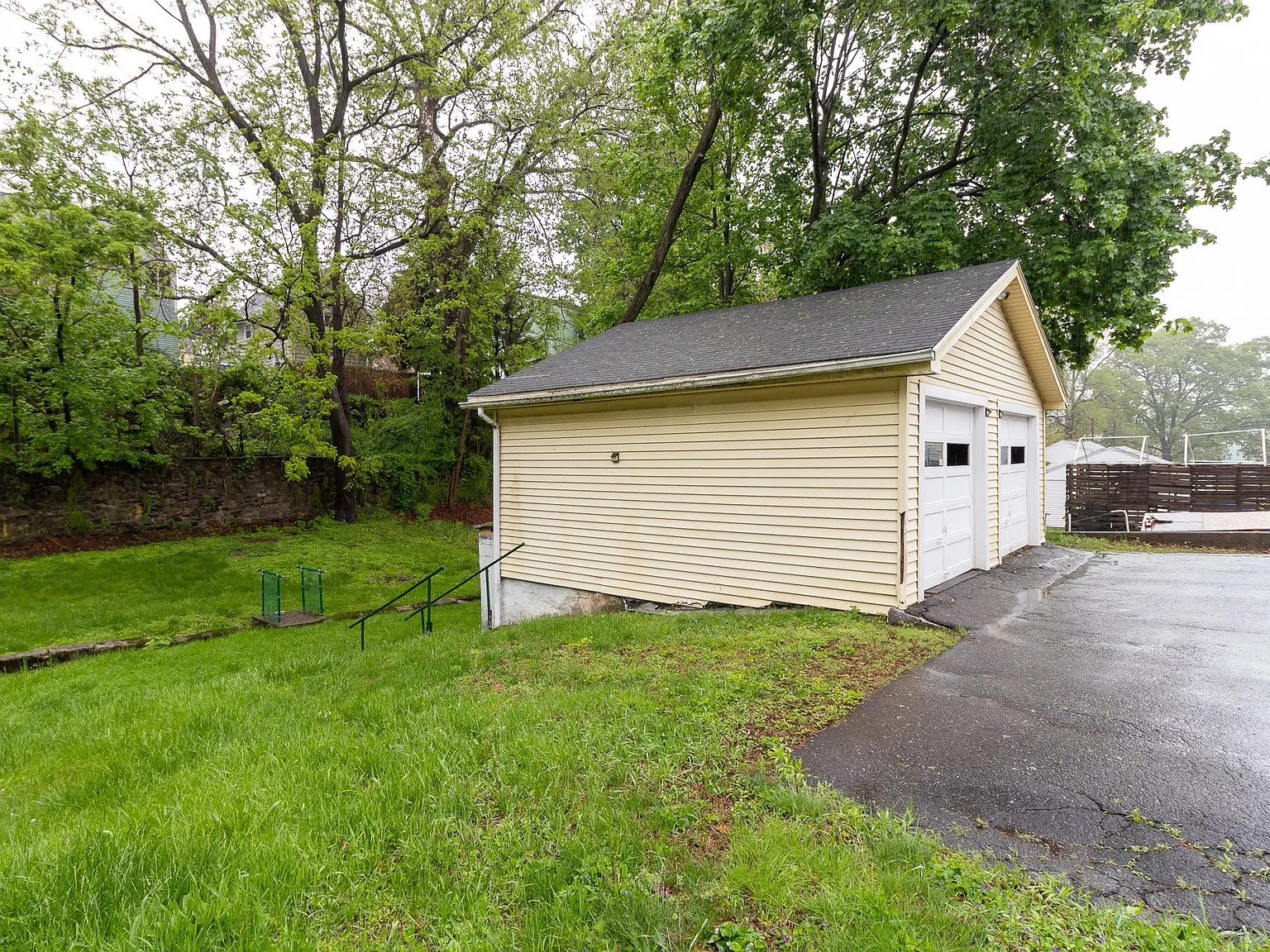 2 bed, 1092 sqft, $1,600 — Photo 4