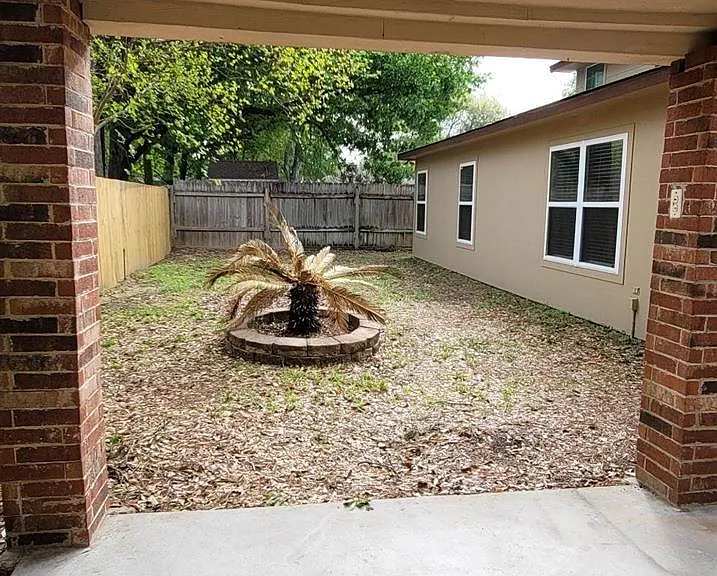 9614 Charter Ridge Dr — Photo 37