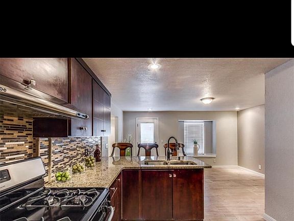 5th image of 3725 La Cuesta Dr